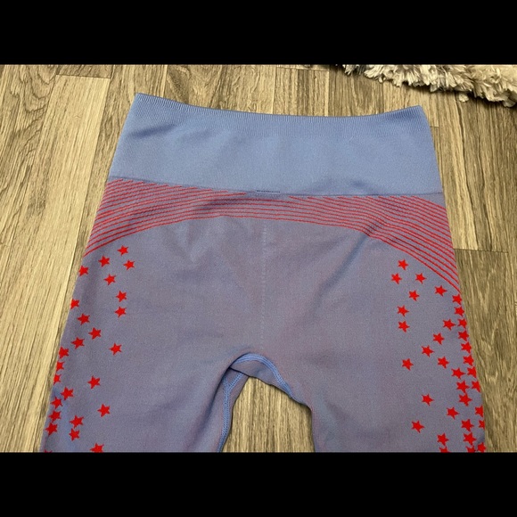 Fabletics Seamless Stars and Stripes Blue and Red 7/8 Leggings - Picture 13 of 14